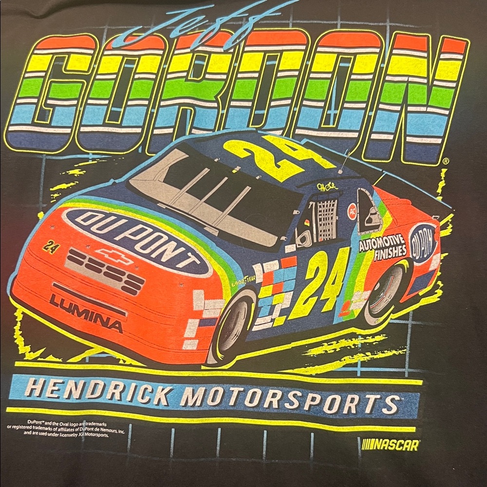 Jeff Gordon  Team Collection black Hendricks Motorsports DuPont T-shirt. NASCAR - Picture 3 of 4
